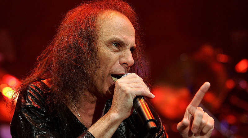 RONNIE JAMES DIO: Εκδίδεται κι επισήμως η αυτοβιογραφία του