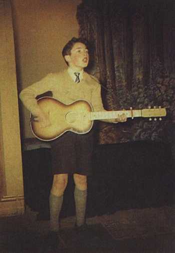 Rory Gallagher-Με την πρώτη του κιθάρα