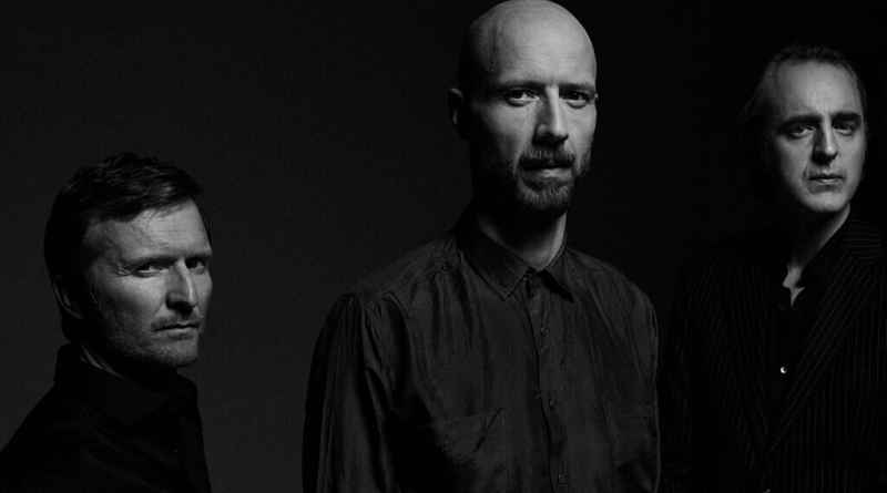 MADRUGADA: Ακούστε το νέο single Dreams At Midnight