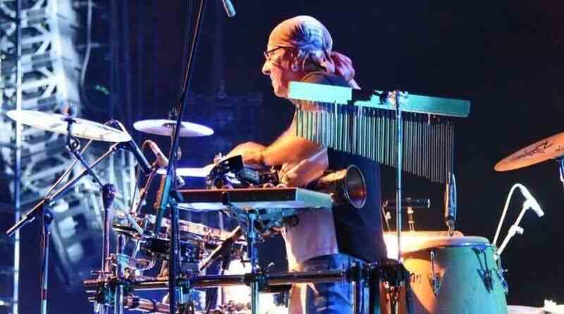 Ο ντράμερ των Πυξ Λαξ καταδικάστηκε για παιδοφιλία 