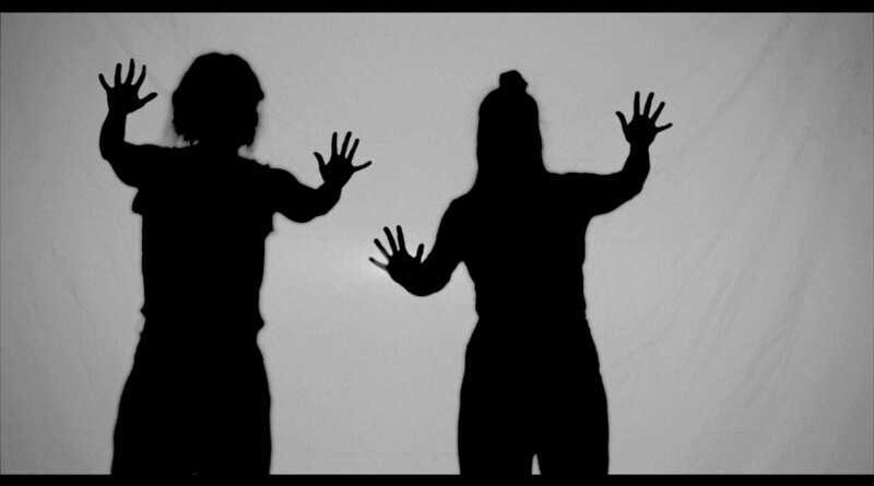 JESTER SYNDROME: Δείτε το video του "Dancing Shadows"