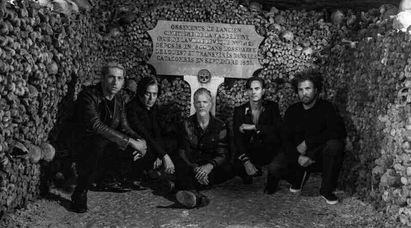 QUEENS OF THE STONE AGE: Online πρεμιέρα του "Alive in the Catacombs"