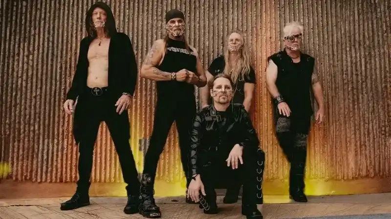 CRIMSON GLORY: Νέο άλμπουμ μετά απο 27 χρόνια. Ακούστε το "Chasing The Hydra"