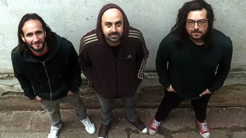 Οι inner:i κυκλοφόρησαν το άλμπουμ "Lavender"