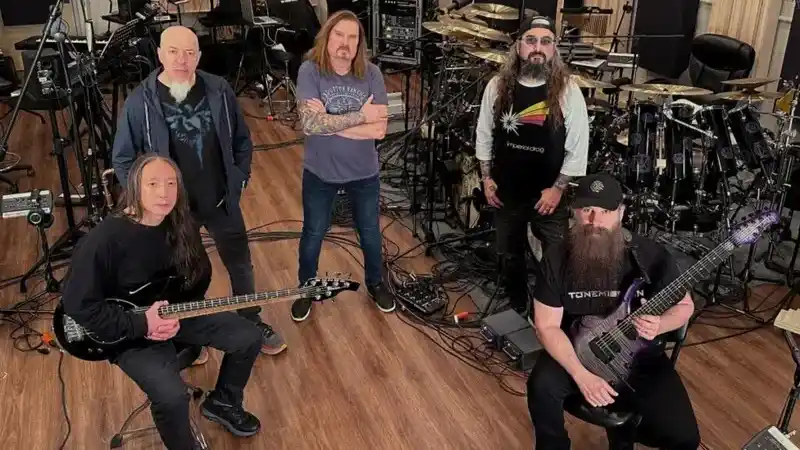 DREAM THEATER: Νέο άλμπουμ στα σκαριά