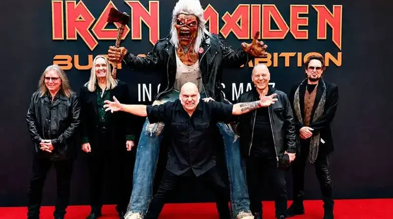 IRON MAIDEN: Εντυπωσιακή η πρεμιέρα του "Burning Ambition" στο Λονδίνο