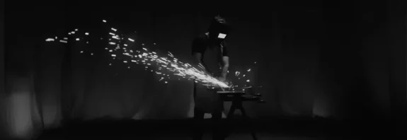 PLAYGROUNDED: Νέο single και video "Snow"