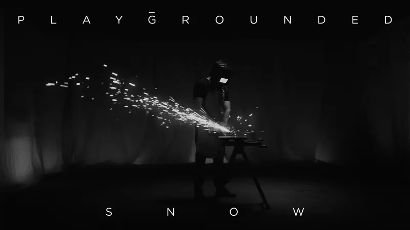 PLAYGROUNDED: Νέο single και video "Snow"