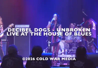 DECIBEL DOGS: Το επίσημο βίντεο του "Unbroken"